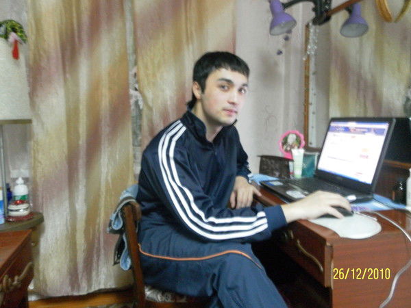 Азат Торманов