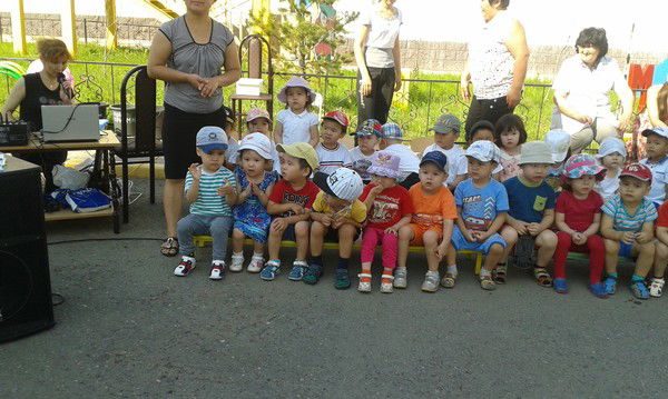 Венера Капарова