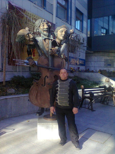 Александр Караван