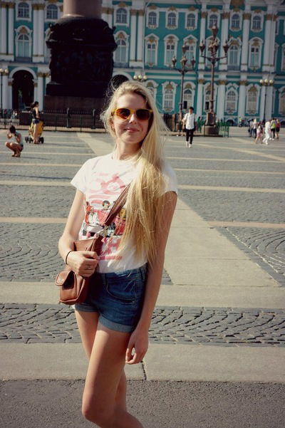 Люба Исакова