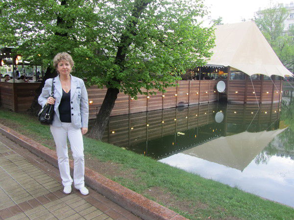 Наташа Дубченко