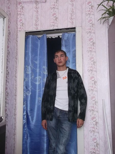 Рустам Давлетов