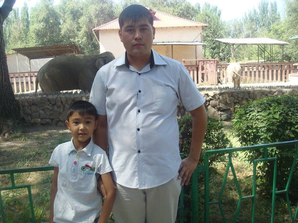 Олжас Жакенов