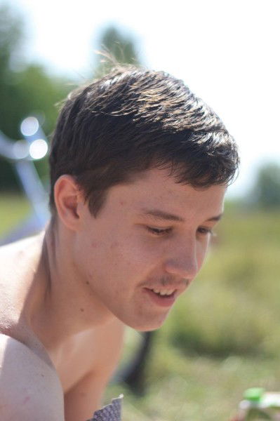 Саша Безгласный