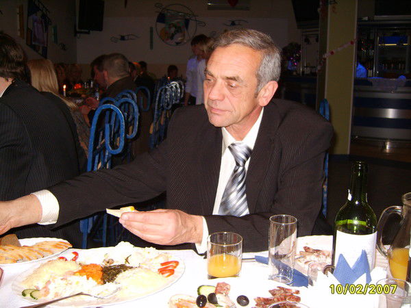 Виктор Якшин