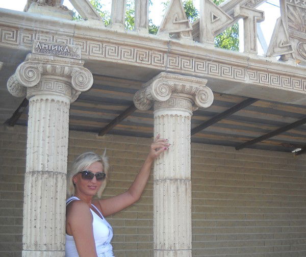 Елена Шаповал