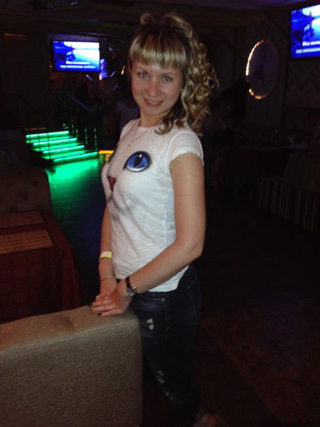 Алёнушка Деревянкина