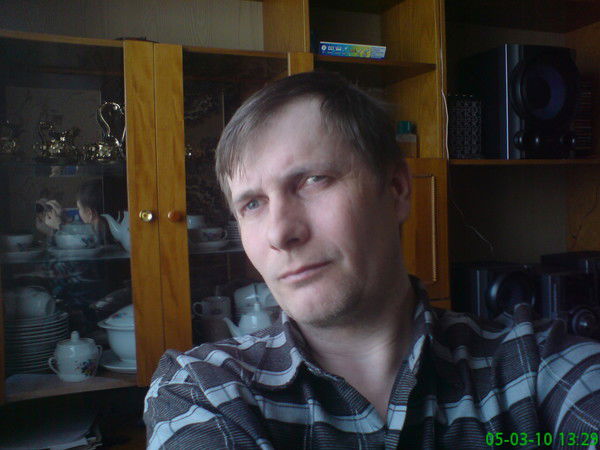 Виталий Петров