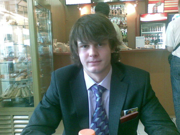 Евгений Дадонов