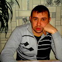 Антон Слежаков