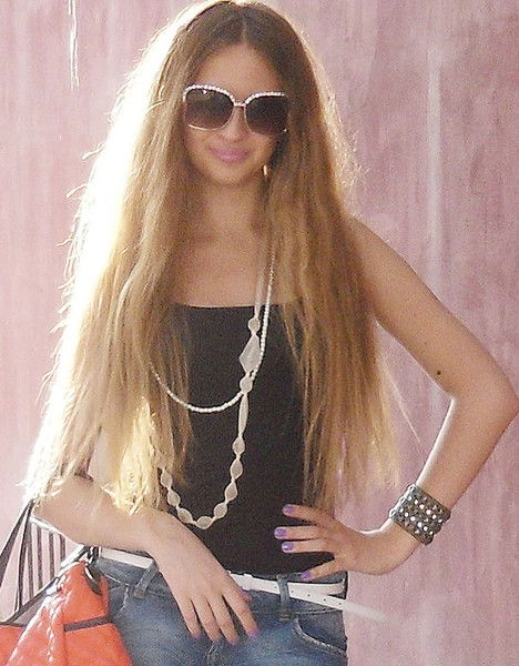 Devushka S Bezumenkoi