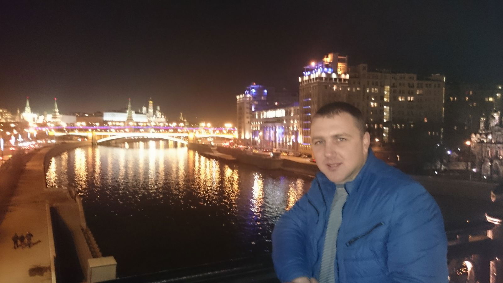 Виталий Иванов