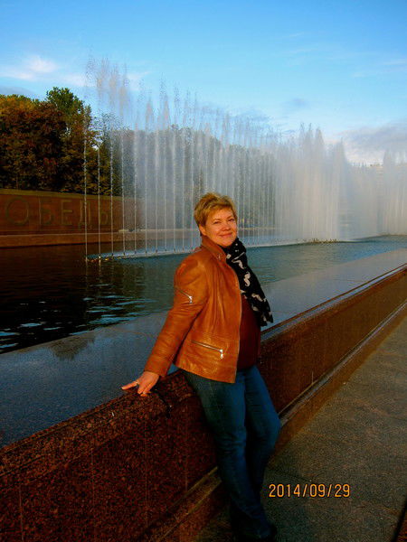 Елена Азарнова