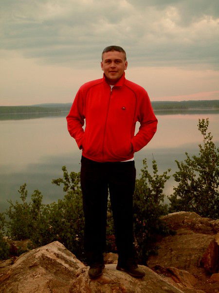 Александр Старостин