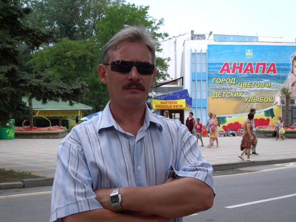 Алексей Иванов