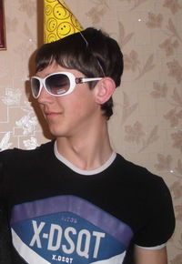 Алексей Тихонов