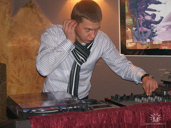 Денис Морозов