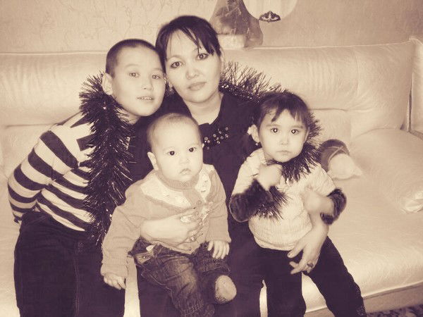 Айна Гулалиева