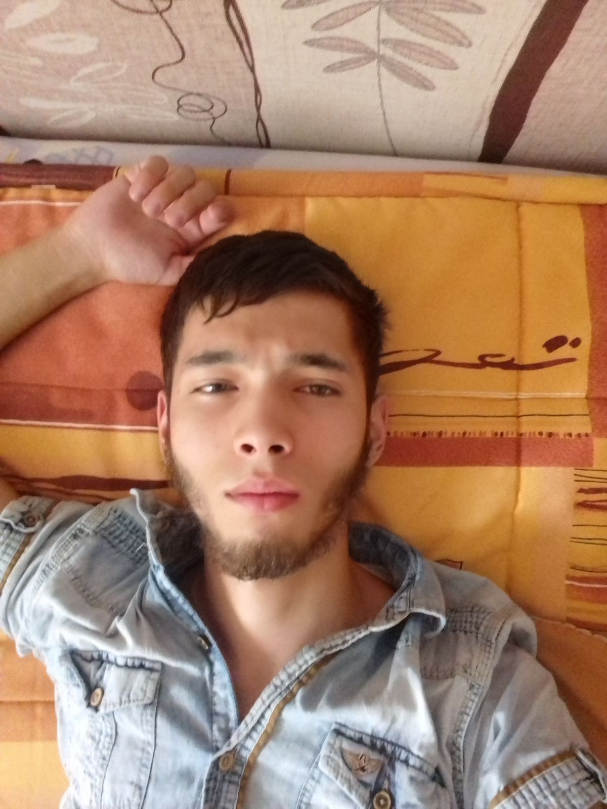 Искандар Досматов