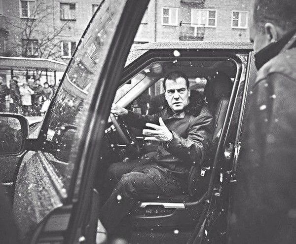 Андрей Простой