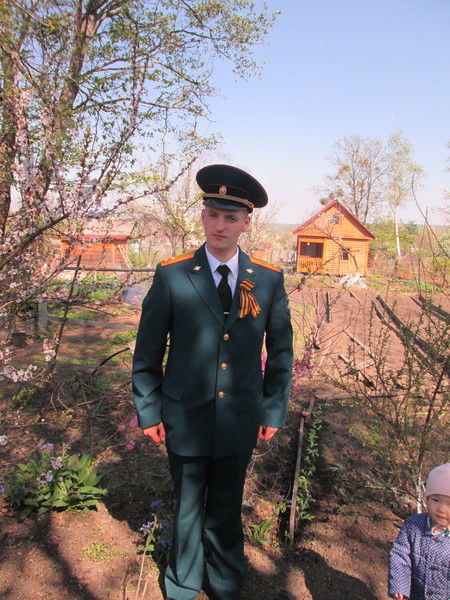 Павел Леонтьев