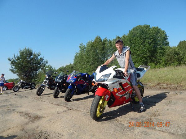 Александр Волков