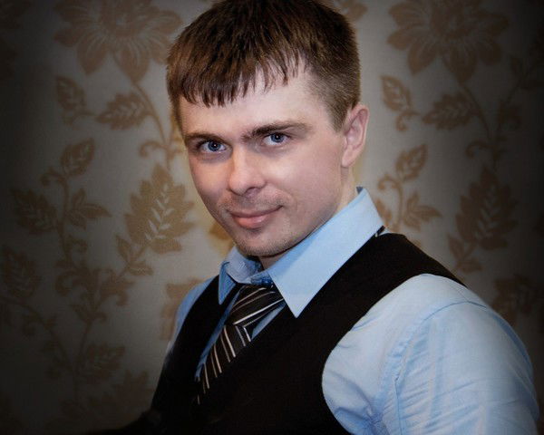 Яковец Евгений