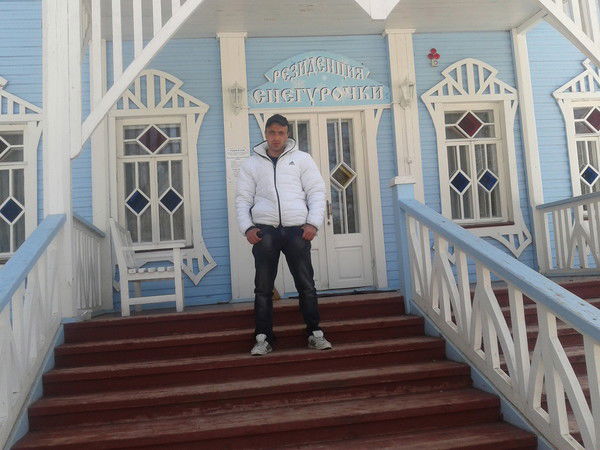 Руслан Асланов