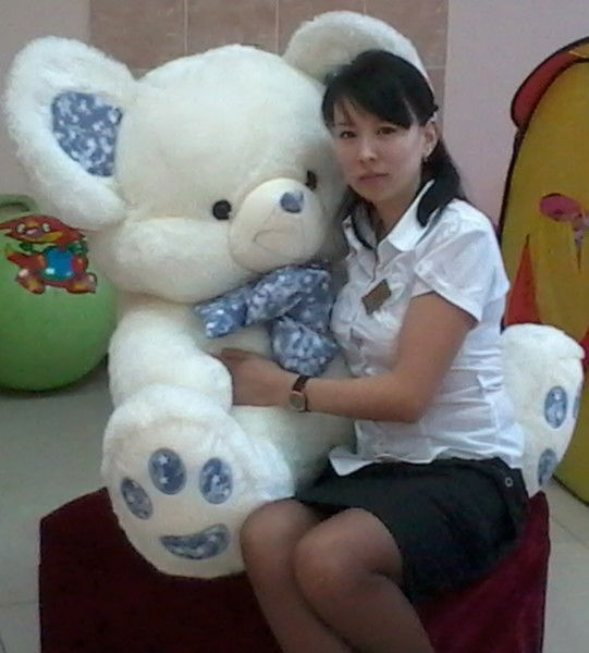 Гулден Султанова