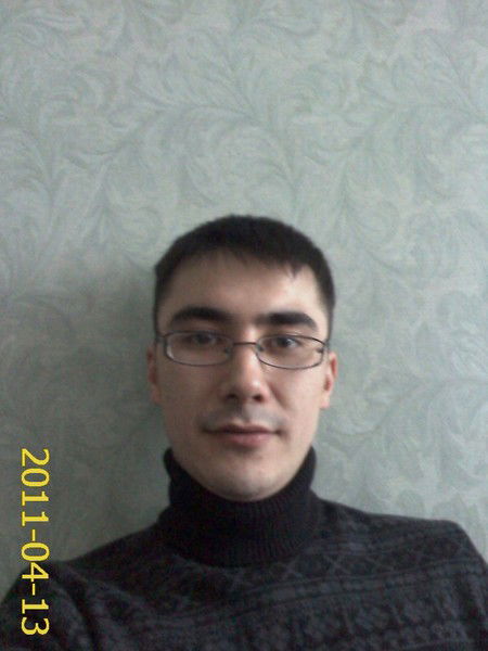 Роберт Нарисламов