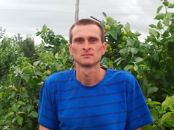 Олег Колесников