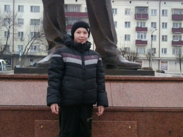 Максим Волков