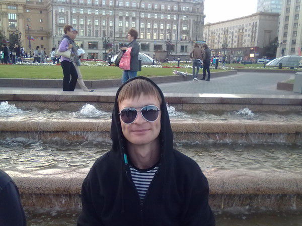 Максим Воскресенский