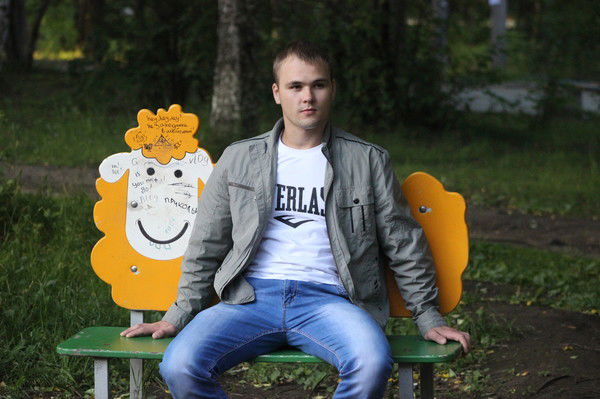 Антон Карев