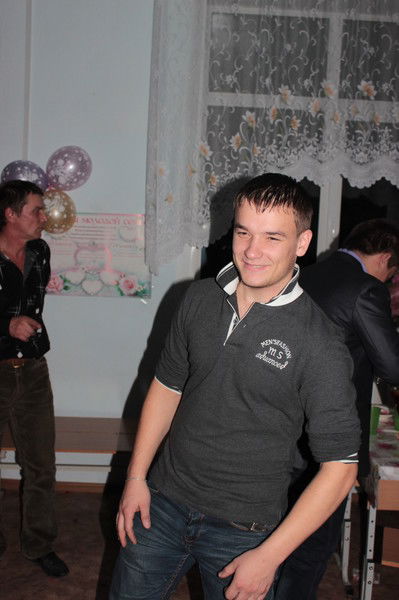 Денис Гладков