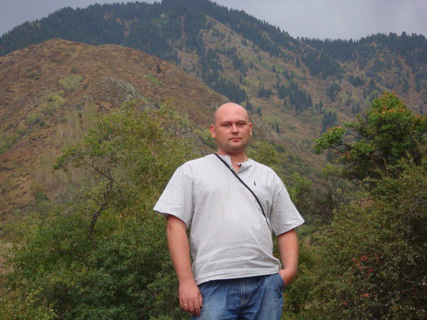 Юрий Левченко