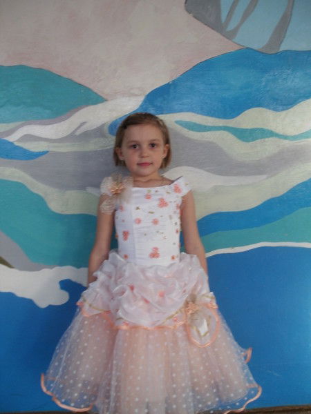 Елена Артамонова