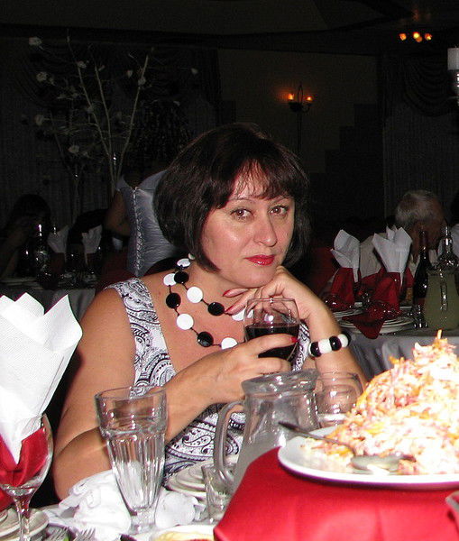 Наташа Двирная