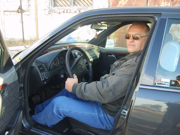 Виктор Степанов