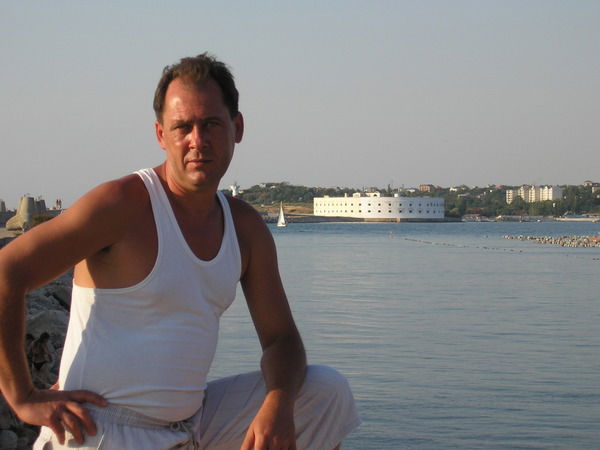 Александр Фролов