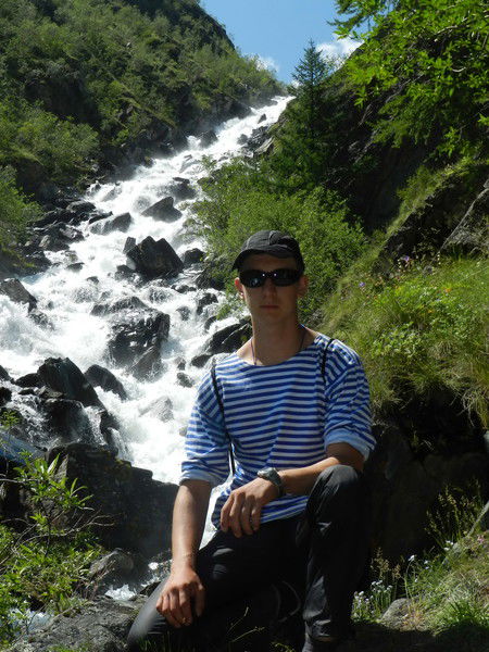 Владислав Картавых