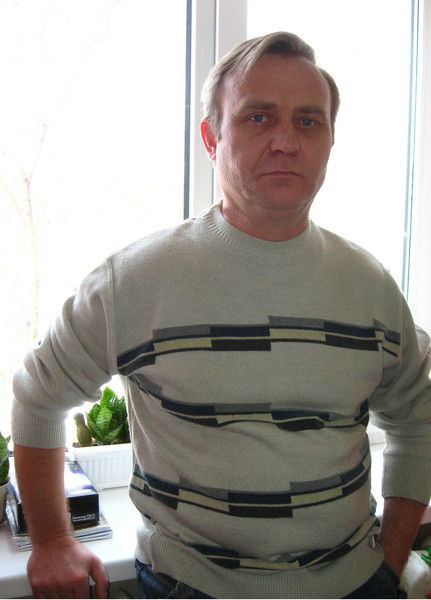 Владислав Олейник