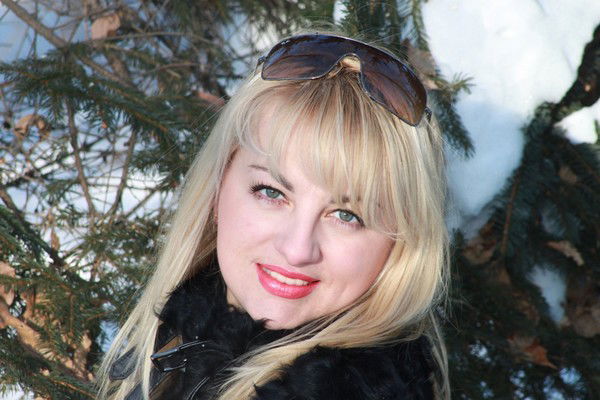 Анна Стрельцова