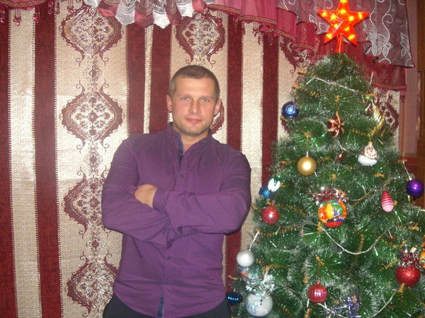 Александр Лазарев