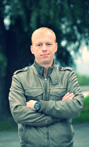 Максим Лесин