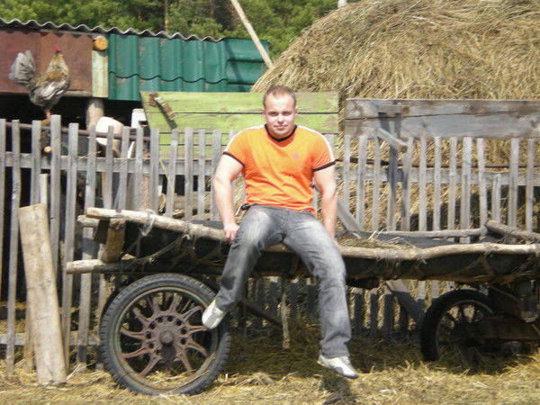 Александр Абаев