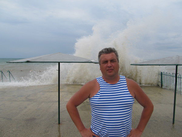 Валерий Устинов