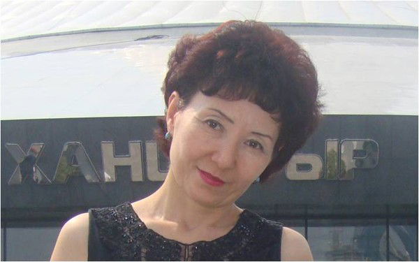 Айгуль Дадинбекова