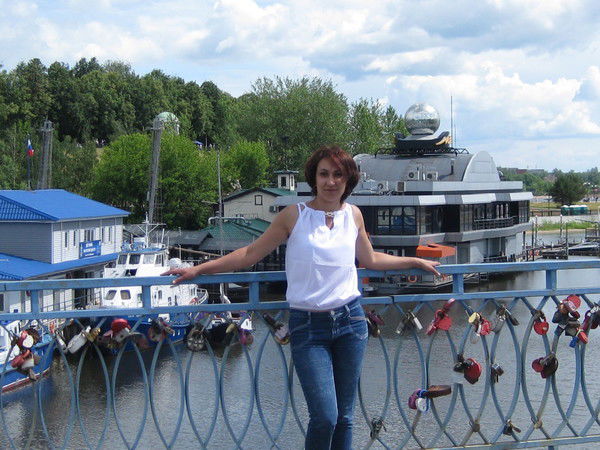 Александра Стрельникова