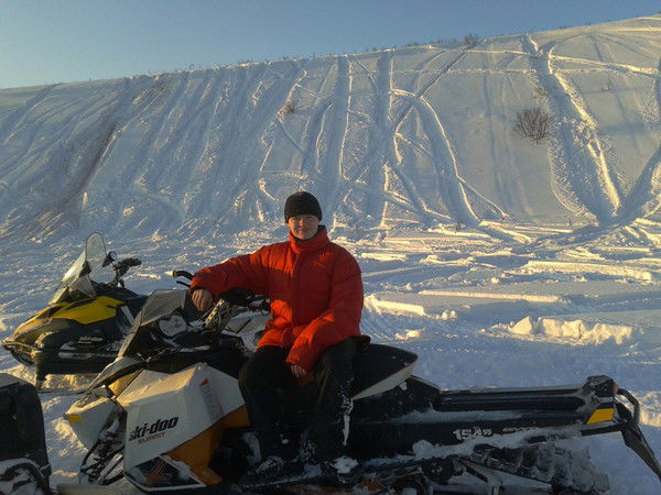 Леонов Алексей